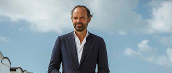 Édouard philippe, 46 ans, est maire du havre, président de la communauté d'agglomération havraise et député édouard philippe est par ailleurs membre, depuis novembre 2014, du bureau de l'amf. Le Havre Les Defis D Edouard Philippe Le Point