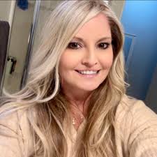 My 2025 achievement?🙈✨​ Maybe not everything I planned, but at least I  managed to grab a Saffyna collection 😌✨Small wins still count, okay!  Because feeling good in what you wear is already