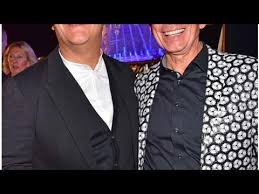 Guido maria kretschmer und frank mutters leben seit mehr als 30 jahren zusammen. Guido Maria Kretschmer Hochzeit Auf Sylt Youtube