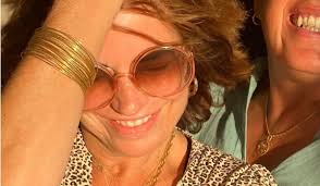 She was previously married to. Barbara Guimaraes Celebra Dez Anos Da Filha Com Foto Amorosa Duas Maos Cheias