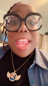 It's one thing about my sisters, they always gonna make me feel better and  have my back in times like these…. Regena Johnson-Adams It's always Sonya  acting up wherever we go🤦🏾‍♀️ |