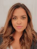 Danielle Mundy's Instagram, Twitter & Facebook