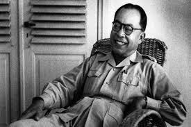 He replaced soeharto who resigned from the presidency on may 21, 1998. Biografi B J Habibie Dalam Bahasa Inggris Dan Artinya