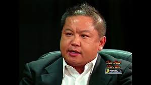 3 HMONG NEWS: Peter Lor plays flute at Hmong MN New Year.