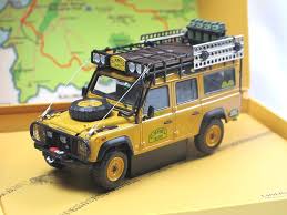 Looks great and handles pretty much like i feel a land rover in spin tires ought to. Almost Real Land Rover Defender 110 Camel Trophy 1993 1 43 Ovp