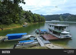 Di sini saya catitkan pakej house boat royal belum 3 hari 2 malam yang kami jalankan. House Boat Temenggor Image Photo Free Trial Bigstock