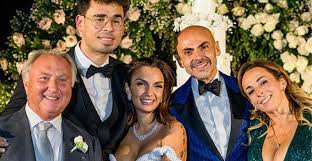 Maybe you would like to learn more about one of these? Elettra Lamborghini Ecco Cosa Le Ha Regalato Il Papa