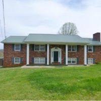 As Is Deal Upland Dr Kingsport Tn 2bd 1ba 784 Sq Ft 169 900 Rent To Own Homes Real Estate Articles Lease Option