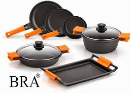Todas las baterías de cocina son con tapa. Menaje Bra Efficient Muebles Rogelio Gurrea