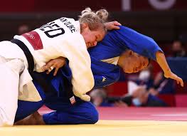 Bij de vrouwen gaan vijf nederlandse judoka's op jacht naar een medaille. Tmobnkqshthslm