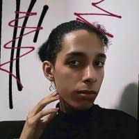 40+ perfis com “Selene Silva”