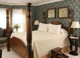 The White Doe Inn Room Rates And Availability Bbonline Com Bed Makeover Cannonball Bed Bed