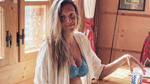 Żona aktora stanęła przed oknem i odsłoniła ręcznik. Zona Michala Zebrowskiego Pokazala Jak Wyglada Jej Cialo W Ciazy Chcialabym Miec Taki Cellulit