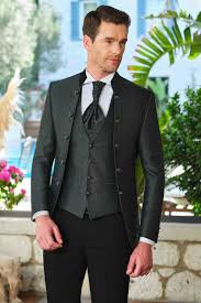 Abiti da sposo verde