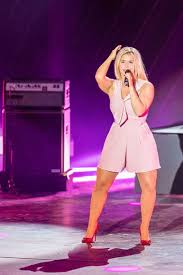 2020 masterchef celebrity (tv series) beatrice egli. Pin On Milf