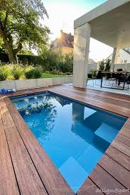 Sauna Tauchbecken Oder Minipool In Augsburg Goggingen Ausstellung Design Garten Design Garten Tauchbecken Mini Pool Pool