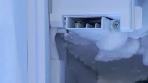 The ice maker inside my freezer froze over. Samsung Refrigerator Owners Frustrated With Ice Makers Freezing Over