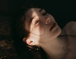 Diana Molano's Instagram, Twitter & Facebook