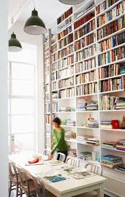 Bookshelves To The Ceiling Wow Floor To Ceiling Bookshelves Home Home Libraries