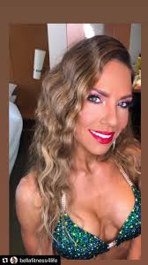 Have you dreamed of competing? , ., Here one of my amazing prep clients  @bellafitness4life shows you it doesn’t have to be a dream! Mum of 3 in her  40s living her best life smashing her goals 💪✨, ., ...