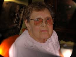 Tara Caron's Instagram, Twitter & Facebook