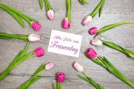 Gewinnen Sie Einen Blumenstrauss Am Weltfrauentag Weltfrauentag Alles Liebe Zum Frauentag Frauentag