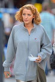 Is blake lively s short black hair real twitter is loving her new do from imgix.bustle.com. Pin On Beauty