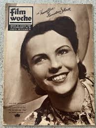 Debra Jansen's Instagram, Twitter & Facebook