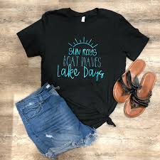Sun Rays Boat Waves Lake Days Tee Lake House Shirt Summer Shirt Summer Vibes Shirt Sunshine Shirt Boat Shirt La In 2020 Boat Shirts Lake House Shirt House Shirts