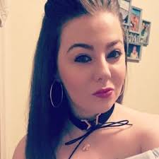 Jade Carroll's Instagram, Twitter & Facebook