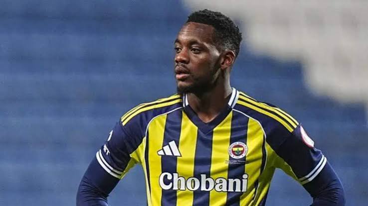 Galatasaray Transfer Bombası: Eski Yıldız Yeniden Türkiye'de!