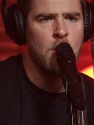 Wayne Fox Sings Hurricane Live