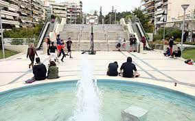 Τον εντόπισαν και τον συνέλαβαν. Nea Smyrnh Stis 10 Wraioteres Geitonies Ths Eyrwphs In Gr