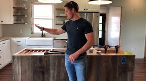 Amount of overhang you have is the most important factor to consider in deciding whether you need support brackets. Granite Countertop Corbel Supports What Size How Many Do I Need Find Out In Just 3min Youtube