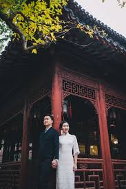 Yuyuan Garden Prewedding Photography In Shanghai China Chinese Wedding Photos Pre Wedding Pre Wedding Photoshoot