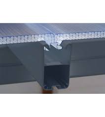 Lastre compatte ondulate o grecate a base di resina di policarbonato traslucido. Pergola Emilia In Alluminio Grigio E Policarbonato Alveolare Trasparente 2 95 X 3 05 M