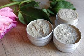 Des Pastilles Qui Redonnent Le Sourire A Tes Wc Carnet Green Bien Etre Au Naturel Zero Dechet Et Ecologie Dentifrice Solide Dentifrice Huile De Carotte