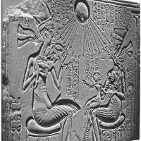 Queen nefertiti bore six daughters for king akhenaten, while two sons, including the famous king tutankhamun, are believed to be born to the pharaoh and one of his sisters. Geniuses Club Home Of The Greatest Minds Akhenaten