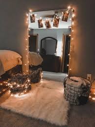 36 Unique Small Apartment Decorating Ideas On A Budget In 2020 Bedroom Design Trends Cozy Room Decor Small Apartment Decorating