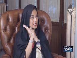 ورداً على سؤال سبب شهرة ياسمين صبري ومي عمر رغم أنها ظهرت قبلهن، أوضحت منة فضالي أن مي عمر تعمل منذ مسلسل الأسطورة وعملت مع عادل أمام بعيداً عم زوجها محمد. Iwzrkx6qss6lmm