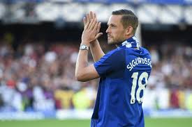 In 2021, sigurdsson will earn a base salary of £5,200,000, while carrying a cap hit of £5,200,000. Gylfi Sigurdsson Gylfisig23 Twitter