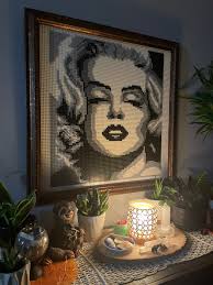 Local artist creates custom lego pieces in Berea