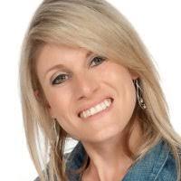 Jolie Hudson's Instagram, Twitter & Facebook