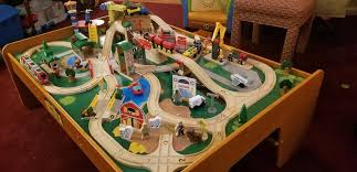 Kidkraft ride around train set table (17836) 219 review for kidkraft ride around train table. Kidkraft Ride Around Town Train Set Table Walmart Com Walmart Com