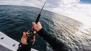 However many rod builders prefer the spiral wrapped rods in a 3 guide transition. The Rod Design You Should Be Fishing On The Water