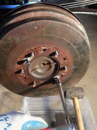 Hi, i try several times to program a new key for my toyota sequoia 4x4 limited 2003 manufactured on 10/2002 with both procedures (accel./brake pedals differential locker removal and open limited slip installed dodge ram 2500. Sticky Brake Drum What Bolt Size For Removal Tacoma World