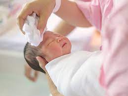 Newborn Care: Everything You Need To Know About Baby Grooming