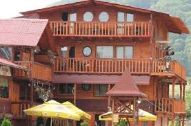 Sunt hoteluri, pensiuni turistice, vile si cabane. Casa Piratilor 3 Praid Cazare La Casa Piratilor 3 Praid