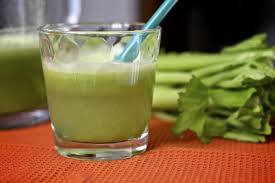 Coniuga centrifuga con il coniugatore reverso in tutti i modi e i tempi: Centrifuga Di Sedano E Mela Verde A Cena Da Clio