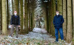 Jun 24, 2021 · erst gab es wegen der dürre zu viel holz auf dem markt, nun einen mangel. Markus Soder On Twitter Waldspaziergang Und Bratwurstessen Freundschaftliches Neujahrstreffen Der Bayern Koalition Daheim Am Hof Und Im Wald Von Hubertaiwanger Https T Co Ebbskc9sp1